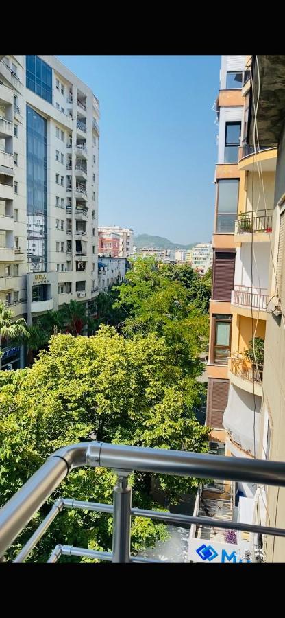 Lilo'S Place Tirana Exterior photo